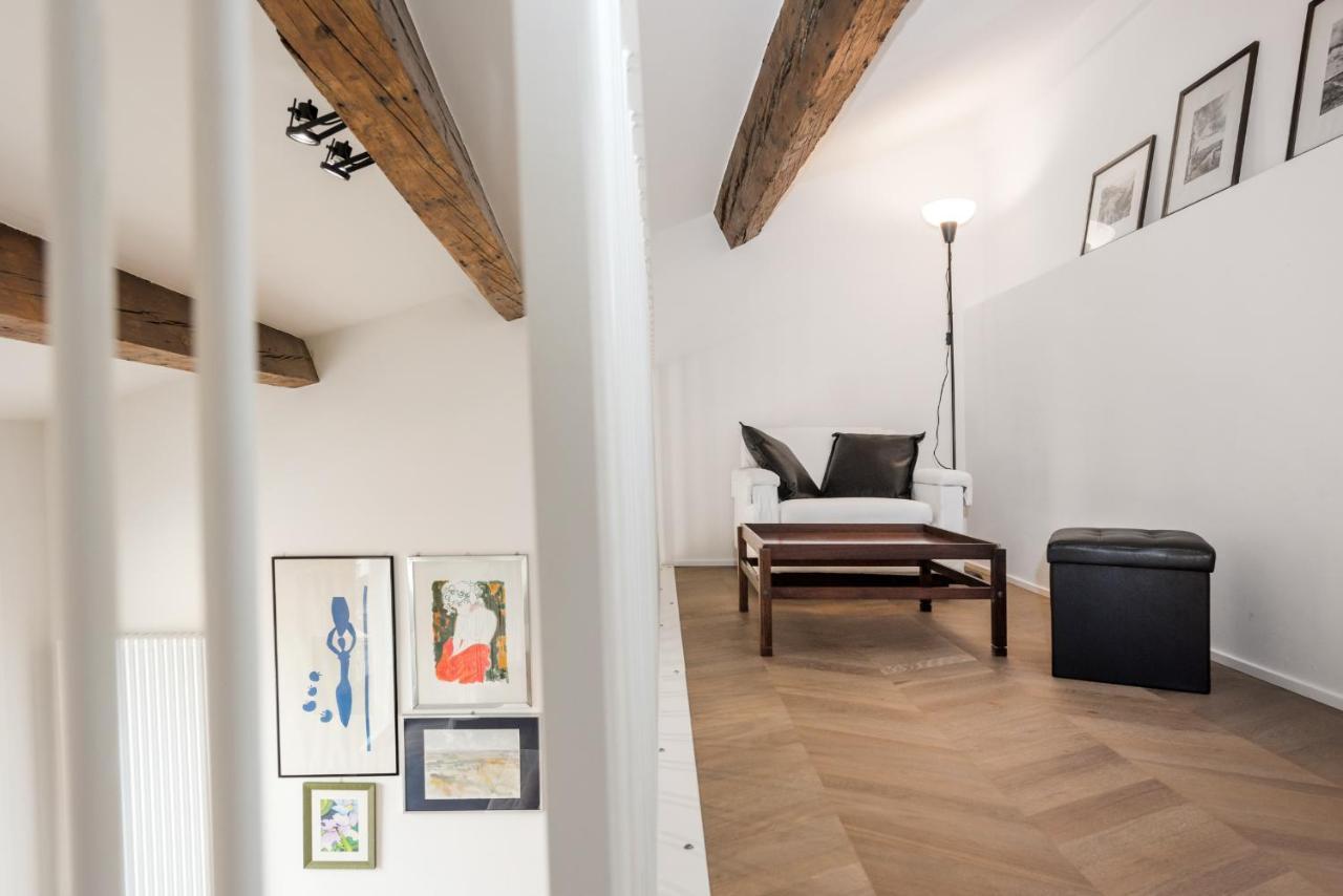 Flats4Rent Carla'S Apartments 베로나 외부 사진